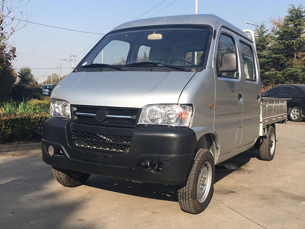 综合执法双排车