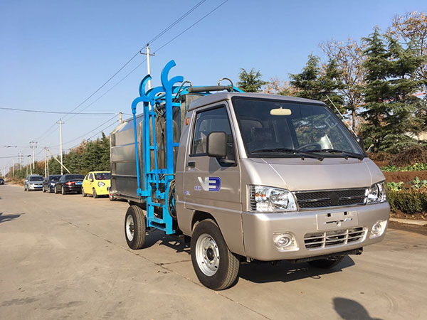 电动环卫挂桶车